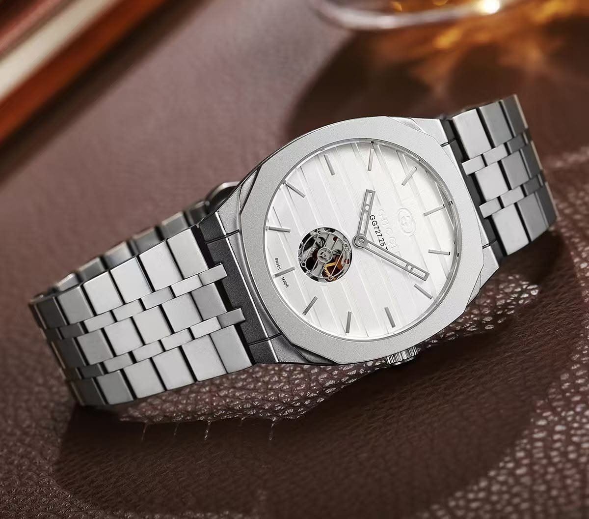 Gucci 25H Style Silver Bracelet Watch